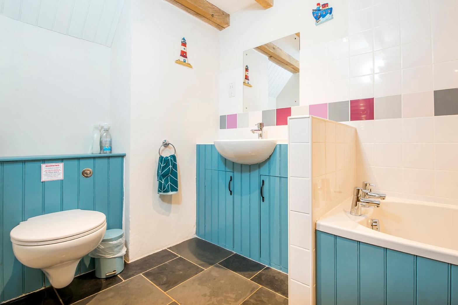 Sloop Inn Cottage ฮาเวอร์ฟอร์ดเวสต์ ภายนอก รูปภาพ