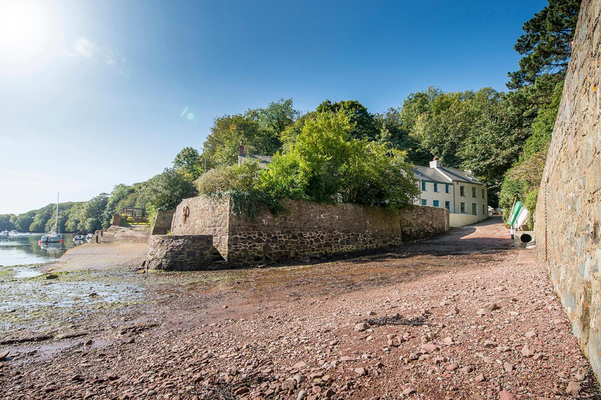 Sloop Inn Cottage ฮาเวอร์ฟอร์ดเวสต์ ภายนอก รูปภาพ